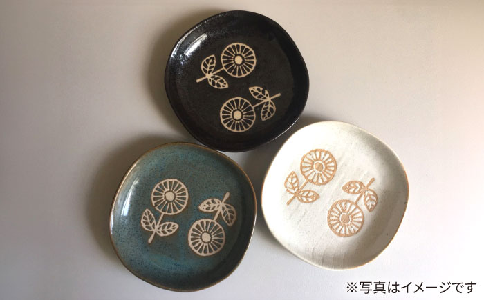 【瀬戸焼】 HANAtoHA ナデ角 小皿 5枚 (白) 【カネ三商店】 / 食器 皿 プレート ギフト / 瀬戸市 [BBDD025]