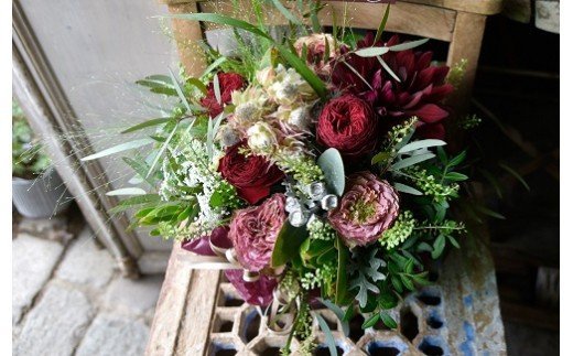 ◇お任せ◇　お花たっぷりフラワーアレンジメント