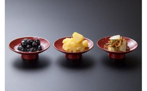 迎春おせち「寿和三段重」ホテルプラザ勝川謹製【冷蔵発送】※北海道・青森・岩手・秋田・長崎・鹿児島・大分・宮崎・沖縄、その他離島へのお届けはできません。