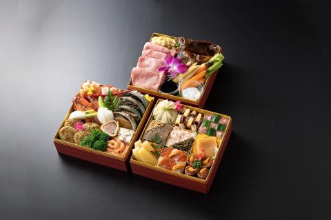 迎春おせち「プレミアム洋三段重」ホテルプラザ勝川謹製【冷蔵発送】※北海道・青森・岩手・秋田・長崎・鹿児島・大分・宮崎・沖縄、その他離島へのお届けはできません。 予めご了承ください。