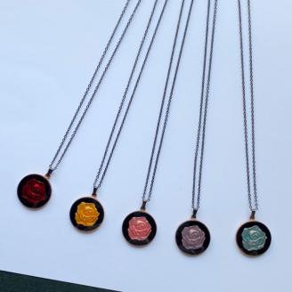 七宝焼アクセサリー(バラのペンダント)【藤】	