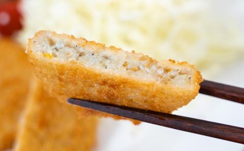 【12月24日受付分まで年内発送】しらす入りコロッケ30個！(6個/袋×5袋)【冷凍】 　H018-037