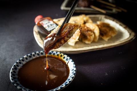 【3ヶ月定期便】居酒屋のおかあちゃん手作り ひと口味噌ぎょうざ　120個（30個×4袋）　H136-040