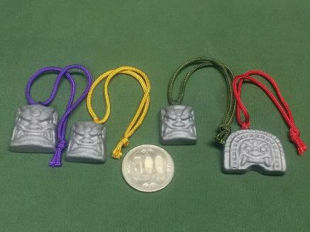 伝統工芸士の鬼師が作る守護鬼瓦シリーズ 疫病退散守護鬼面ストラップ 4種　H064-023