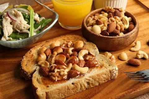 無塩 素焼き 4種 ミックス ナッツ 1kg 小分け 25g × 40袋 定期便 6ヶ月 焙煎 アーモンド カシュー くるみ マカダミア 甘さ 鉄 たんぱく質 ビタミンC おやつ シュクレナッツ sucre nuts 愛知県 碧南市 送料無料 H059-155