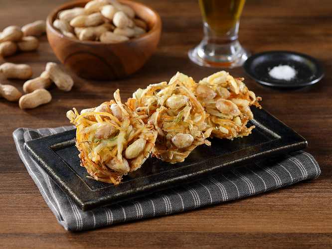 【解凍するだけ！】冷凍 塩ゆで落花生 750g(250ｇ×3袋)　ピーナッツ 地豆 冷凍食品 ラッカセイ おつまみ おやつ ソウルフード ビールにあう H105-133