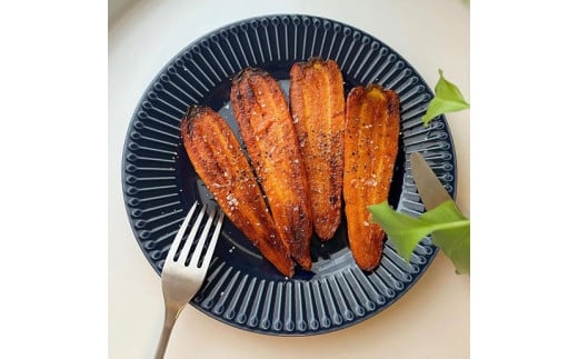 ＜フジテレビ『どっちのふるさと？』で紹介されました！＞【期間・数量限定】（お試し）訳あり！こどもも食べられる甘み！「マドンナキャロット」 1kg にんじん 人参 ニンジン 野菜 やさい 国産 碧南市 健康 食品ロス削減 甘い 先行予約 旬 特産 高評価 高リピート 人気 H105-175