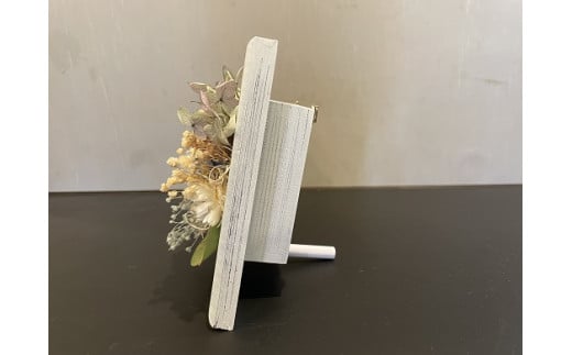 【母の日ギフト】カーネーションを使ったフラワーアレンジメント（ブルー）　H143-020