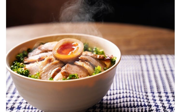 【カット済】チャーシュー切落 約4kg（500gx8P） 特大 大容量 時短 料理 簡単 ラーメン おつまみ 丼 チャーハン お弁当 おかず スライス 煮豚 焼き豚 チャーシュー 肉 豚肉 ブタ肉 豚バラ おつまみ ボリューム 晩酌 たれ 醤油 欲張り ご飯のお供 H166-020