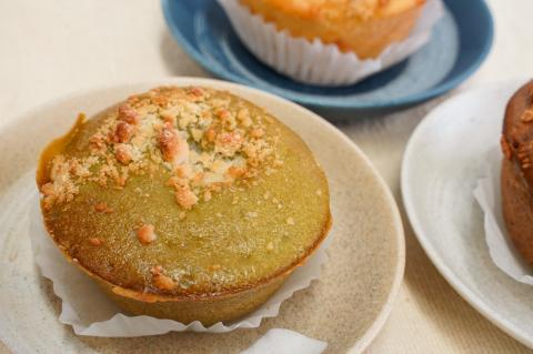 グルテンフリー 米粉クリームパン 6個　抹茶味　H083-021