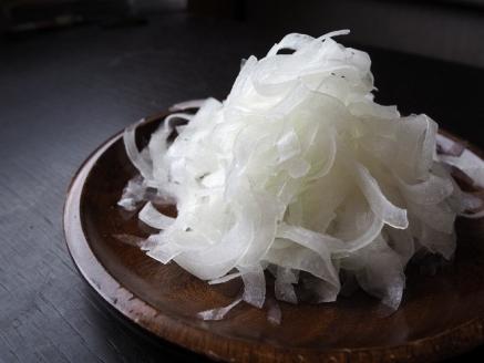 (2026年発送)訳あり 新玉ねぎ 定期便 5kg×4回　生がおいしい 神重農産のブランド玉ねぎ「旬玉」 ブランド玉ねぎ 玉ねぎ 新玉ねぎ 国産 愛知県産 野菜 やさい 農家直送 畑直送 旬 たまねぎ 先行予約 旬 特産 高評価 高リピート 人気 H105-129