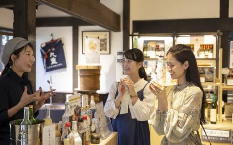 【へきなん日帰りガイドツアー2名様プラン】醸造文化と歴史を感じる大浜てらまち散策と地元みりんの贅沢うな丼ランチ 体験チケット 食事券 体験 愛知県 うなぎ 蒲焼 寺院 歴史 H186-005