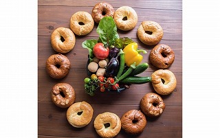 肉・魚・野菜・フルーツすべて詰まった旬の定期便(全12回お届け)　H028-077