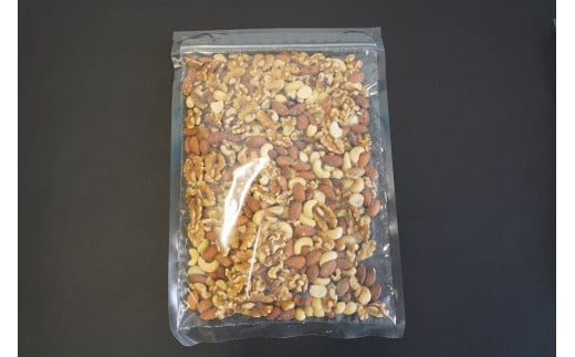 【お試し】4種の無塩ミックスナッツ 500g　アーモンド カシューナッツ マカダミアナッツ くるみ 生ナッツ 直火焙煎 おつまみ おやつ チャック付き 美容 健康 人気 高リピート H059-154