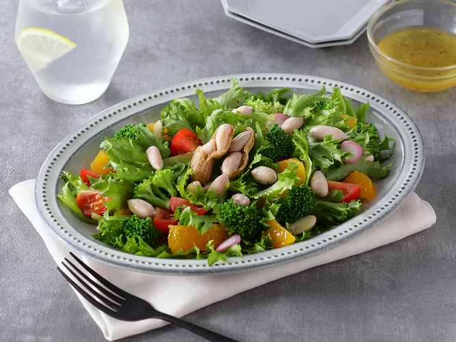 【解凍するだけ！】冷凍 塩ゆで落花生 750g(250ｇ×3袋)　ピーナッツ 地豆 冷凍食品 ラッカセイ おつまみ おやつ ソウルフード ビールにあう H105-133