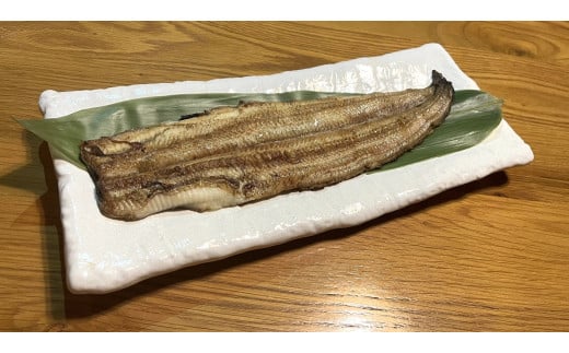【備長炭で焼く“いい焦がし”】三河一色産うなぎの白焼 2尾 鰻 ウナギ 白焼き 国産 備長炭 土用 丑の日 冷凍 三河一色産 H189-011
