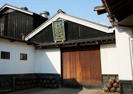 【12月22日受付分まで年内発送】本みりん 九重櫻 500ml × 6本 入り 3L ご自宅用 調味料 国産 全国酒類品評会名誉大賞受賞 三河 みりん 発祥 醸造元 九重味淋 醸造のまち碧南 国内産 水稲もち米 米こうじ 本格米焼酎 使用 料理 調理 加工品 本格本みりん お取り寄せ 愛知県 碧南市 送料無料 H002-090