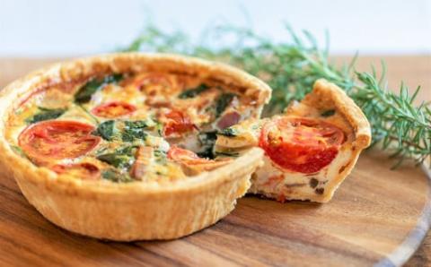 【無添加】碧南DELIシリーズ お肉と惣菜の定期便 6回お届け（6種食べ比べコース 4人前） 時短料理 お手軽 温めるだけ お惣菜 お取り寄せ 冷凍 H080-045