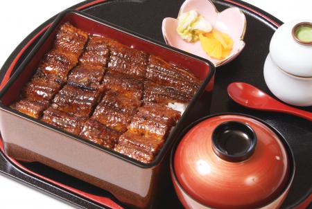 【12月24日受付分まで年内発送】鰻料理専門店「うなぎ処はちすか」お食事券 2枚 8000円分 国産 日本料理 うなぎ 蒲焼 白焼き 肝 出汁 うな丼 うな重 上うな重 ひつまぶし 食事 券 チケット うなぎ屋　H026-034