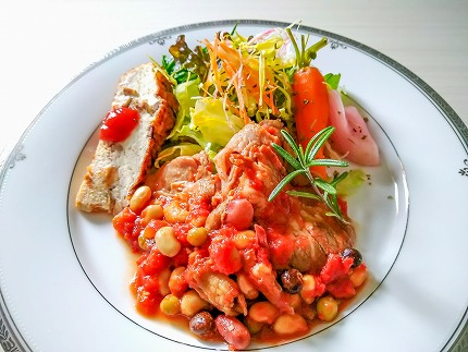 碧南DELIシリーズ お肉惣菜 無添加 吉良里（きらり）クイーンポークソテー 約640g(160g×4食) おかず 洋食 ポークチャップ 豚 トマト 豆 ビーンズ　H080-039