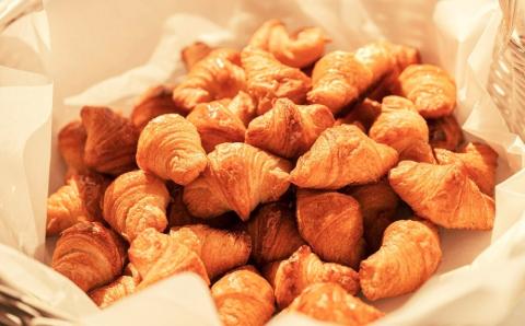 全粒粉ちびクロワッサン　どーんと1kg 約125個！（10個入り12袋+4～5個入り1袋） H087-009