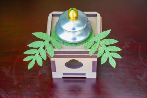 ＫＩＨＯの文鎮（ペーパーウエイト） 鏡【ＭＯＣＨＩ】 と 三方風収納台箱のセット H084-038