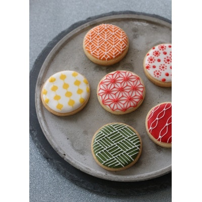 彩り和柄のアイシングクッキー