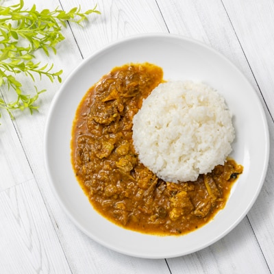 牛すじ煮込みスパイスカレーソース(3食セット)【配送不可地域：離島】