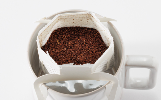 煎りたて挽きたてを詰め込んだコーヒードリップパックとパティシエの焼き菓子　詰め合わせ