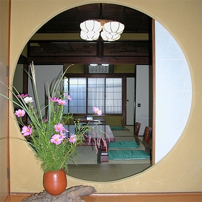 南吉先生の会席:すき焼きの小鍋 ミニうな重を含めた全8品の会席料理ペアチケット