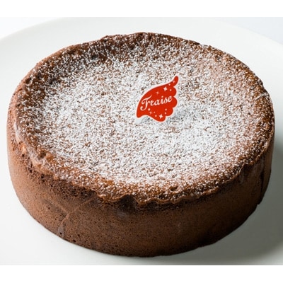 しっとりショコラ(18cm　8～10人用)【配送不可地域：離島】