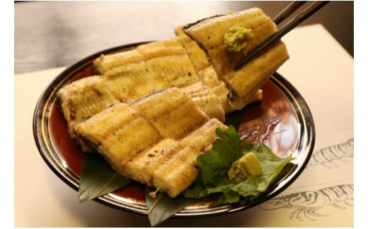 愛知三河産のうなぎ白焼き(特々大サイズ！2尾合計400～450g)・タレ付　国産・K008-21