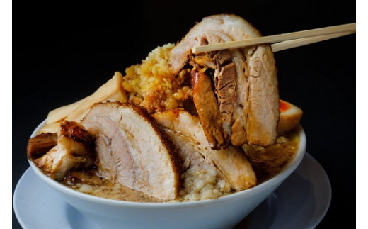 二郎インスパイア系【麺屋しずる】ガツ盛！醤油らーめん、まぜそば　2食セット・M082-9