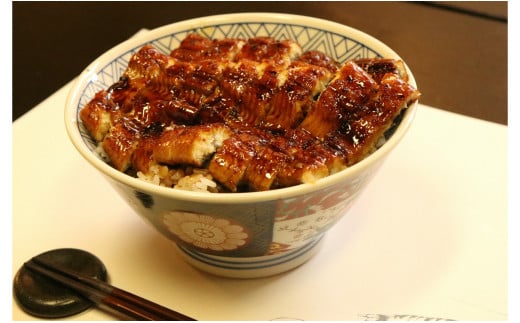 愛知三河産のうなぎ白焼き(特々大サイズ！2尾合計400～450g)・タレ付　国産・K008-21