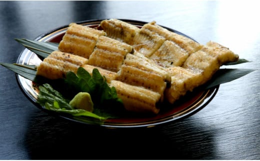 三河のうなぎ白焼き大サイズ2尾セットでお届け♪こだわりのタレ付・K185-16