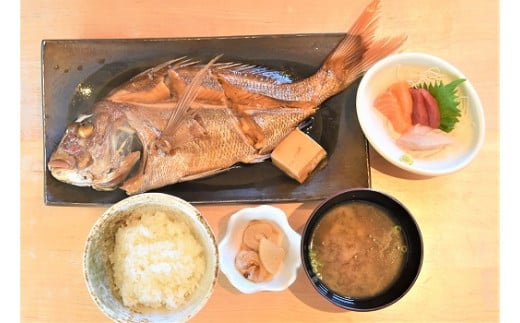 サカナ＋カフェ＋ゴハン　ぽわそん　食事券(6000円分)・K242-21