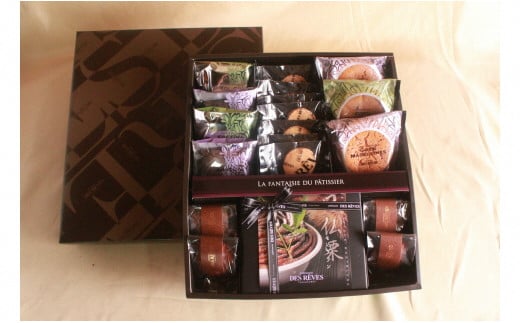 デ・レーヴジュニオールのファンタジー4区・D006-22