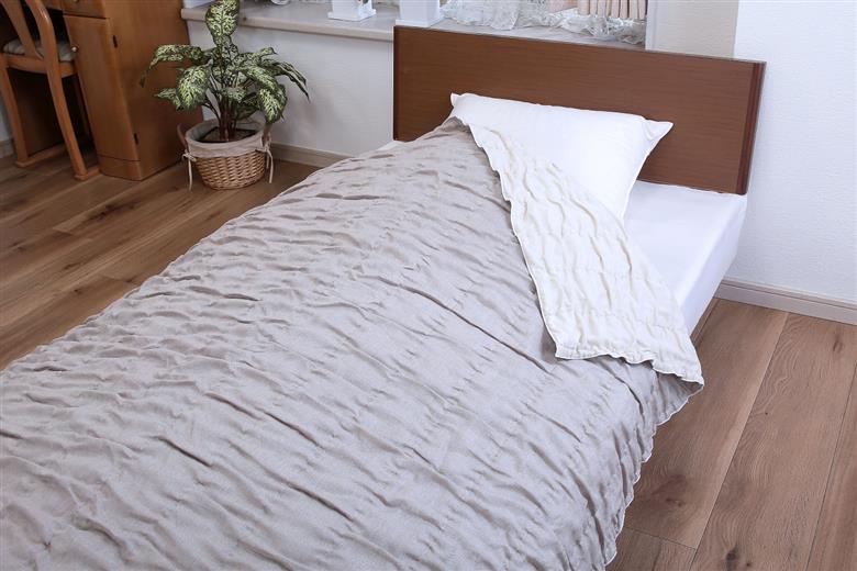 【やさしく伸びて身体にフィット】リネンのびのびガーゼケット（亜麻色）_【G0456】