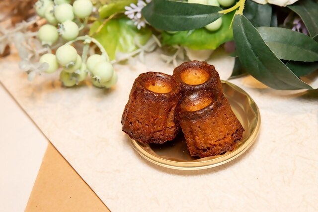 【米粉カヌレ】黄金【plane】＆漆黒【chocolate】ハーフ｜カヌレ 米粉 グルテンフリー プレーン チョコレート 高カカオ おやつ 大人のおやつ おいしい ご褒美 プレゼント laviolette