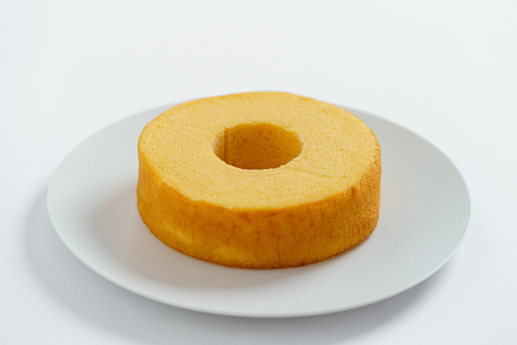 自家製生米粉100%のしっとりバウムクーヘンが人気　ココトモBOX　CB-022｜バウムクーヘン お米 米粉 ソフト 白米 いちご セット 詰め合わせ スイーツ デザート ココトモ プチギフトバームクーヘン ヘルシー グルテンフリー愛知 尾張