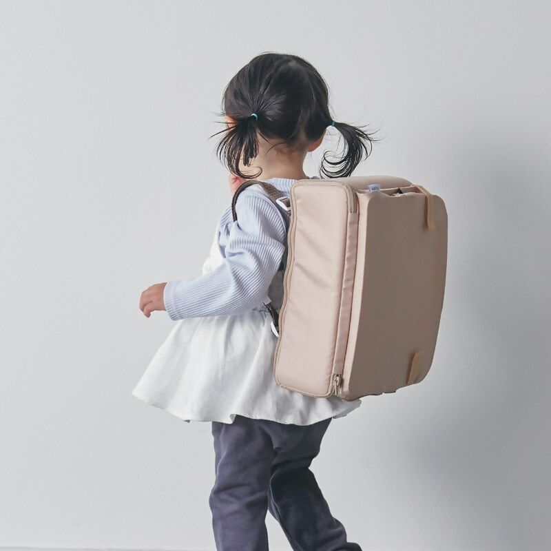 リュックチェアルンルン（ブラウン）｜カトージ KATOJI ブランド 子育て ベビー用品 赤ちゃん 子ども 子供 リュック かばん ベビー かわいい クッション 鞄 カラフル チェア 椅子 いす お出かけ リュックチェア