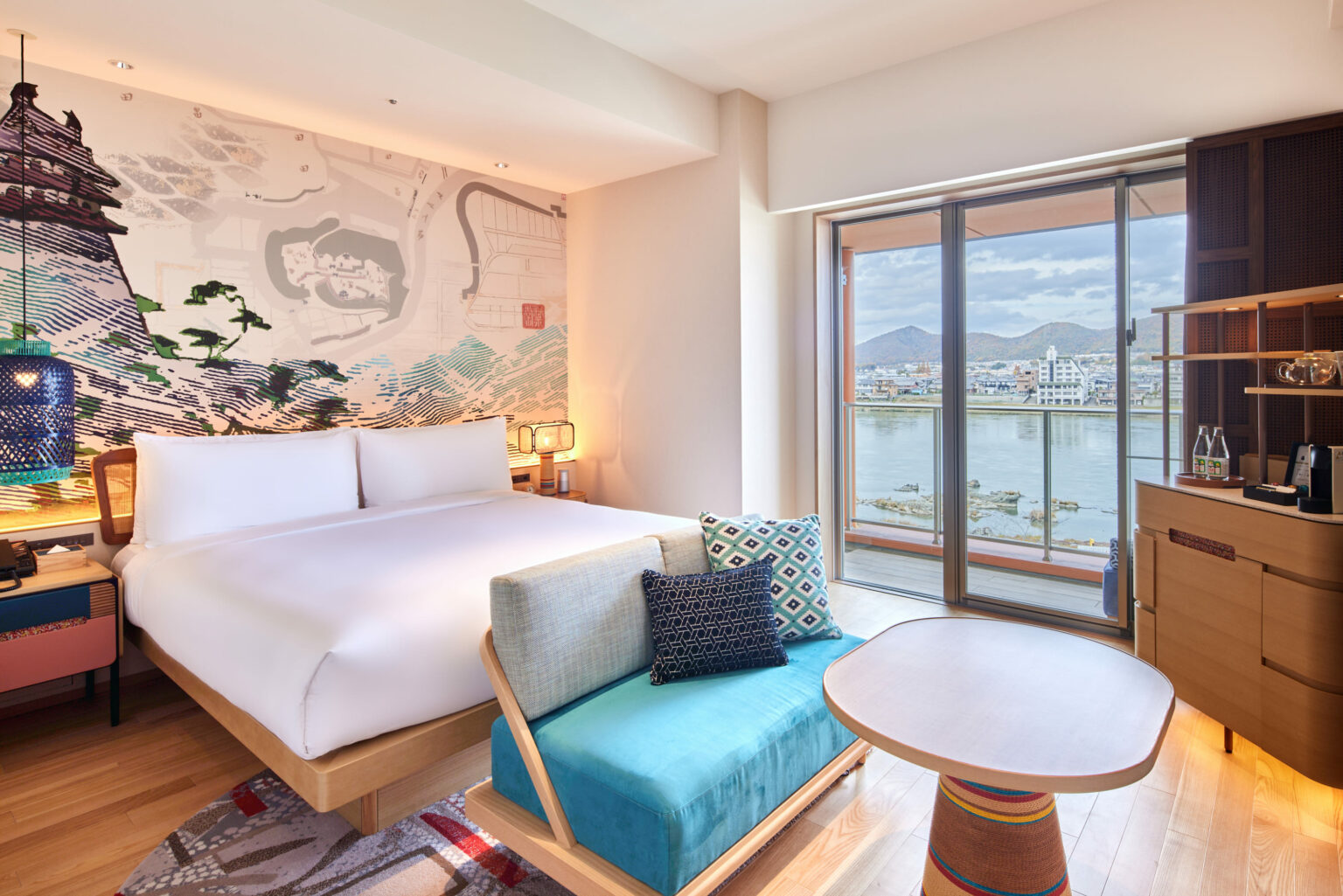 【ホテルインディゴ 犬山有楽苑】木曽川ビュールームご宿泊ペア招待券（朝食・夕食付き） | ペア宿泊券 2名分 1泊2食 ホテル 高級 露天風呂 宿泊 休暇 国宝 犬山城 如庵 有楽苑 愛知 岐阜 尾張 名古屋 温泉宿泊 旅行 観光 宿泊 宿泊券 チケット 愛知県