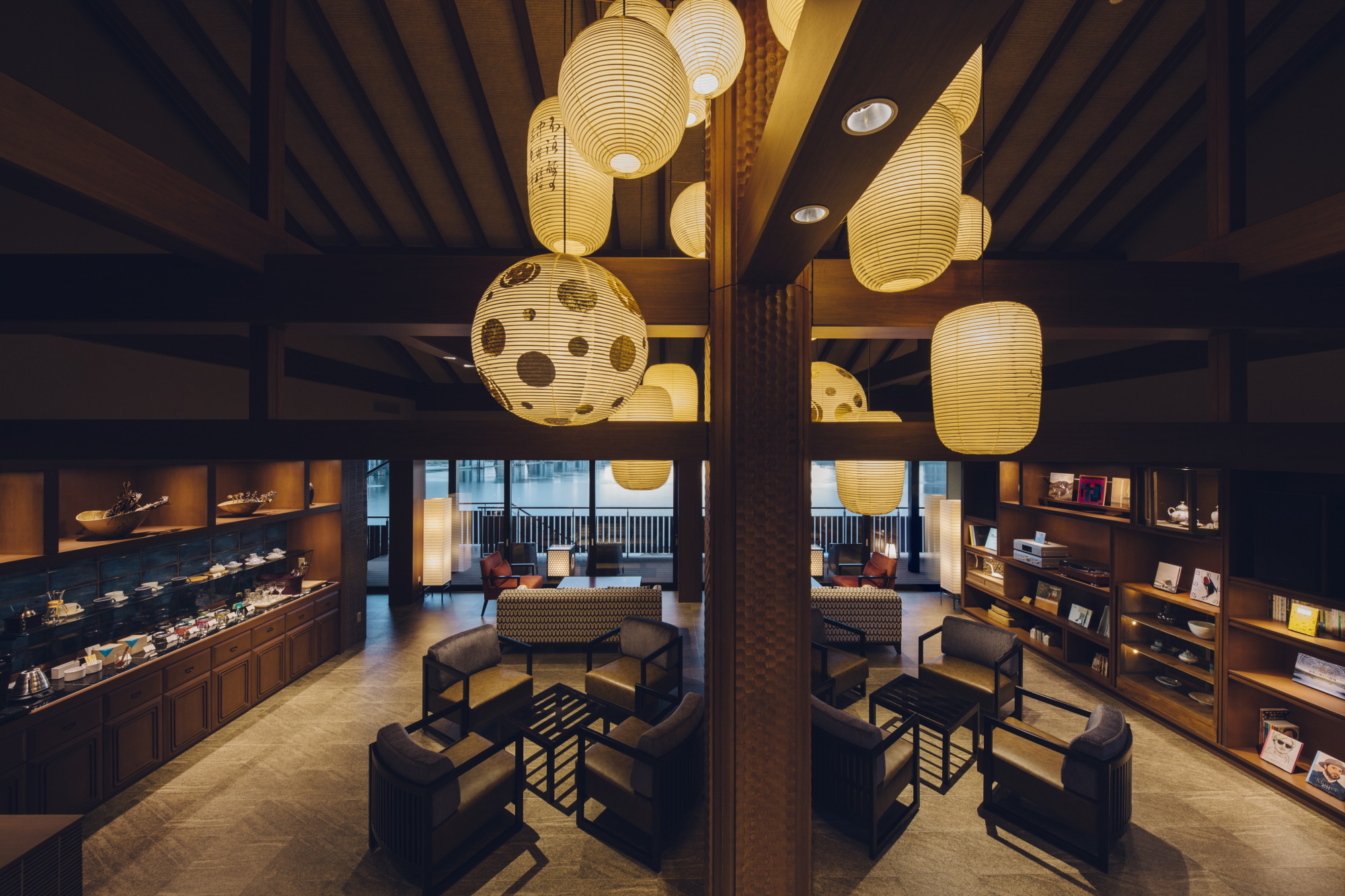 灯屋迎帆楼宿泊ペアチケット（平日利用限定）乾杯用ペアドリンク付 ｜ 2名分 和モダンデラックススイート 1泊2食 旅館 露天風呂 温泉 スイート 高級旅館 休暇 国宝 犬山城 愛知 岐阜 尾張 名古屋 温泉宿泊 旅行 宿泊 宿泊券 チケット ハイクラス