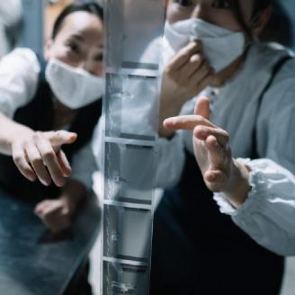 やきもの散歩道を巡る写真家体験(中判フィルムカメラで撮影?暗室作業?作品制作)