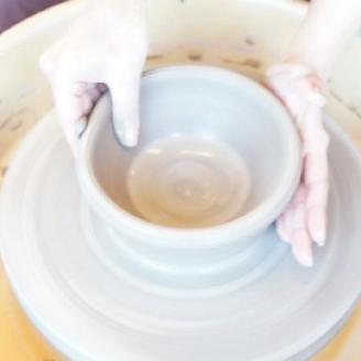 ヤマタネ陶芸教室【電動ロクロコース】