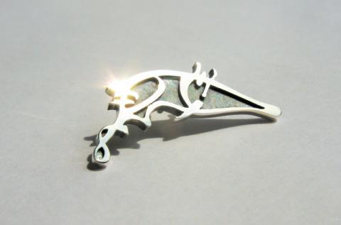 織田信長公　麒麟の花押ブローチ大