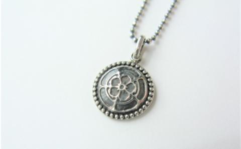 織田木瓜ペンダントネックレス小