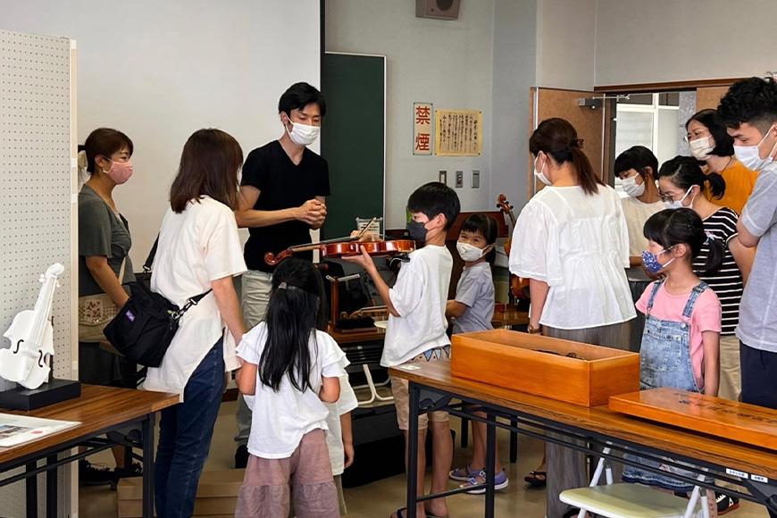 初の国産バイオリンメーカー・鈴木バイオリン製造の社長が出向く、バイオリンレクチャー講演会（90分～120分）