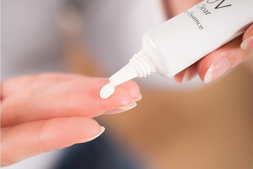 プリエクラ UVクリア デイエッセンス 30g　スギ薬局プライベートブランド