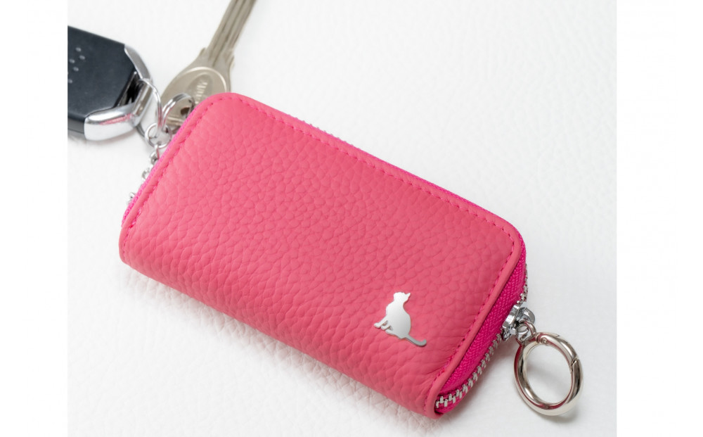 【スマートキー対応 カードが入る本革6連キーケース】＜濃いピンク＞ おしゃれ　可愛い　コンパクト　スリム　猫　レザー